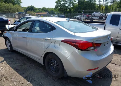 2016 Hyundai Elantra Se z USA, uszkodzony, nr VIN 5NPDH4AEXGH796054